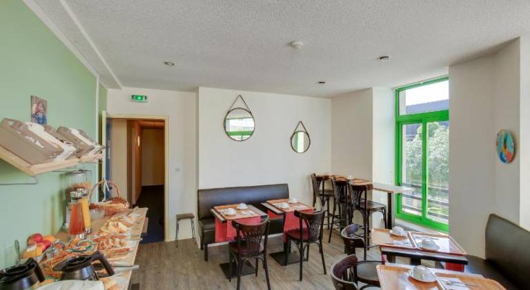 Contact Hotel du Champ de Mars de Saint-Brieuc — photo 2