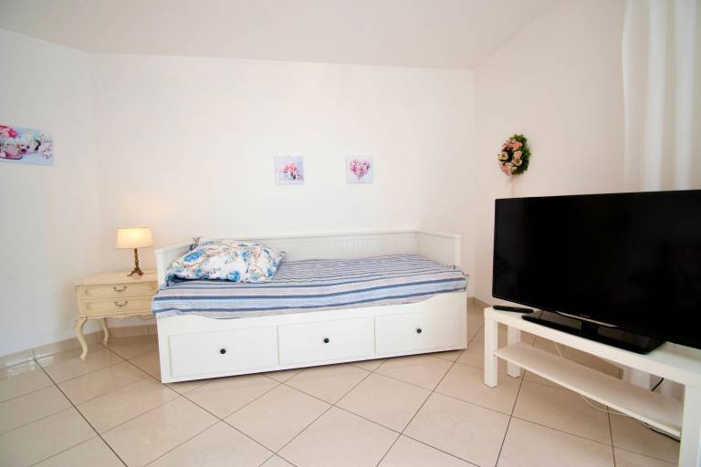 Wonderful holiday apartment with yard & patio | Beach nearby | Dogs allowed — photo 4