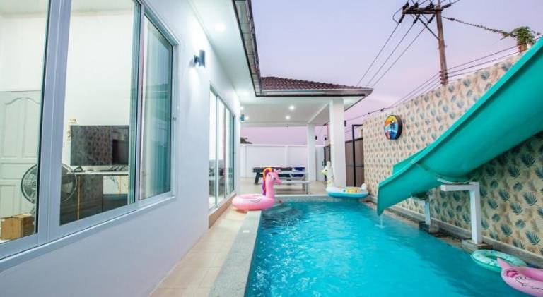 Villa with private pool & grill — photo 3
