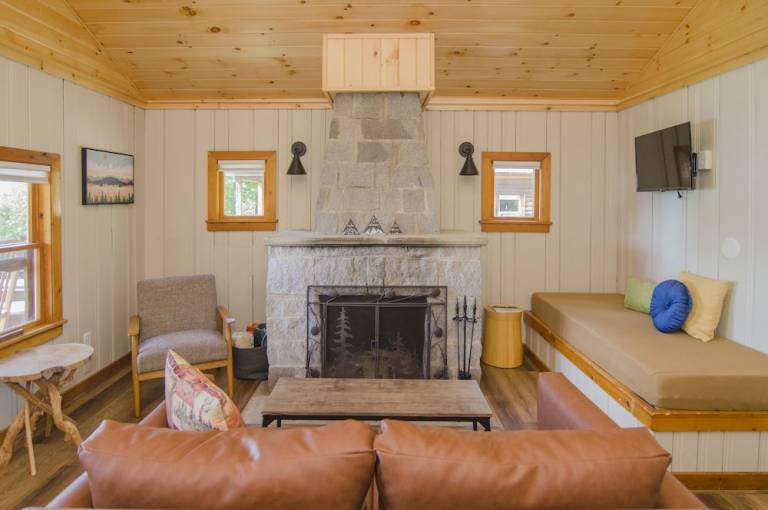 Cabin  Lake Willoughby