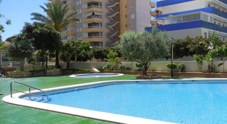 Rental apartment with yard, patio & pool — photo 3