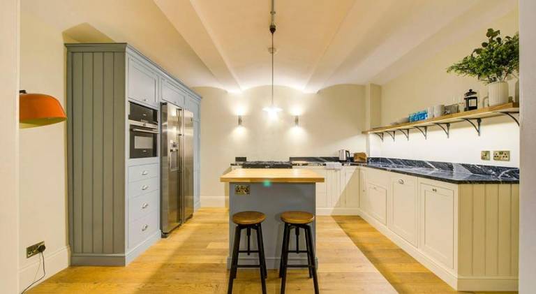 Apartment | Next to Edinburgh Castle in Edinburgh