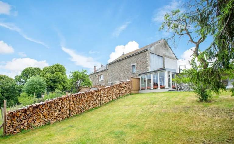 Appartement Esch-sur-Sûre