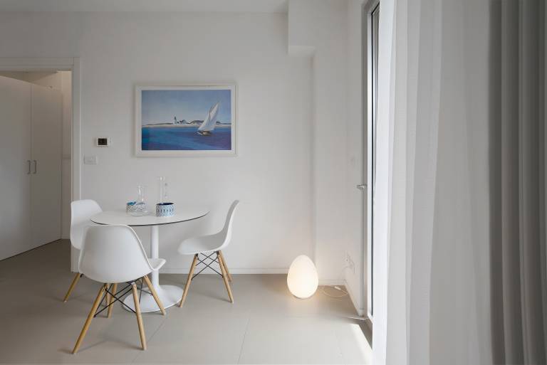 Apartment with terrace, pool & garden — photo 5