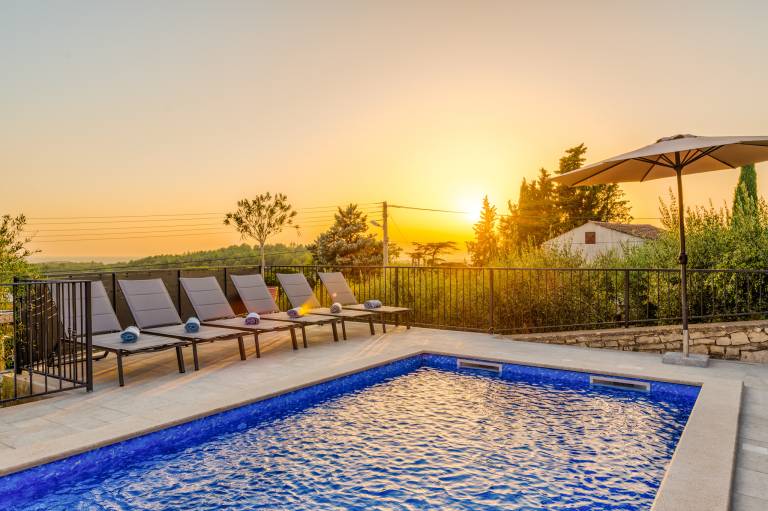 Casa Mar Villa with Pool & Sea View in Porec — photo 2