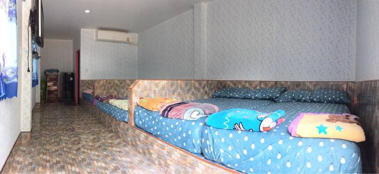 Holiday apartment with garden & pool | Water view — photo 2