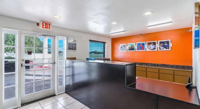 Motel 6 San Marcos, TX - North — photo 3