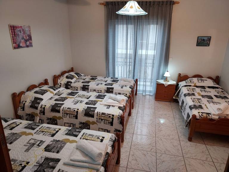 Κατάλυμα Παράλιο Άστρος