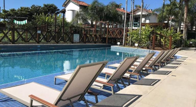 Rental apartment with pool | Beach nearby | Pet-friendly in Bombinhas