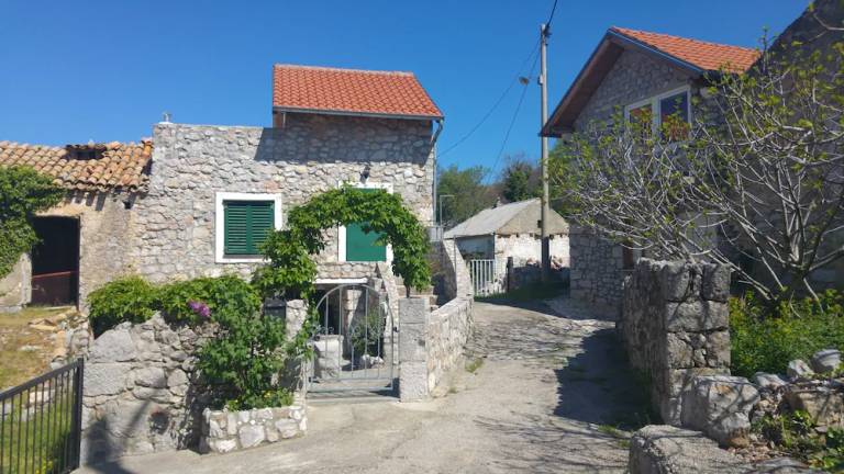 kuća  Sibinj Krmpotski