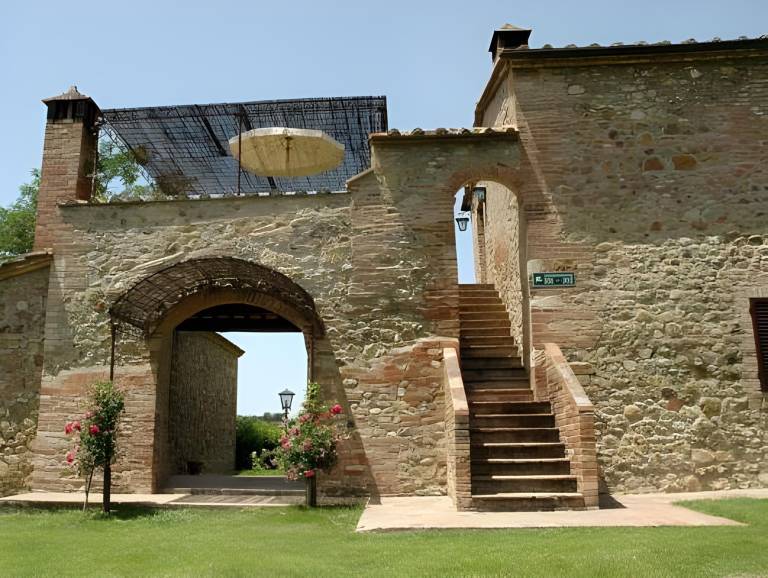 Farm with terrace, garden & BBQ in Murlo