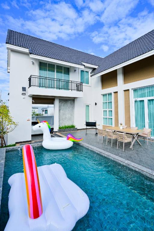 Wonderful villa with barbeque, pool & garden | Dogs allowed — photo 5