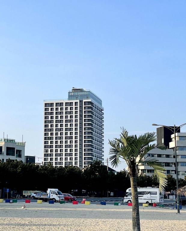 Surf Resort Big Wave