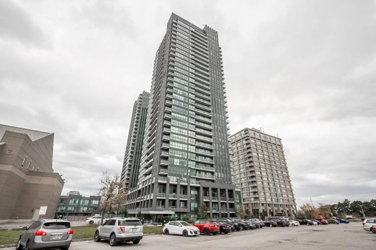 Modern Sonic Way Condos