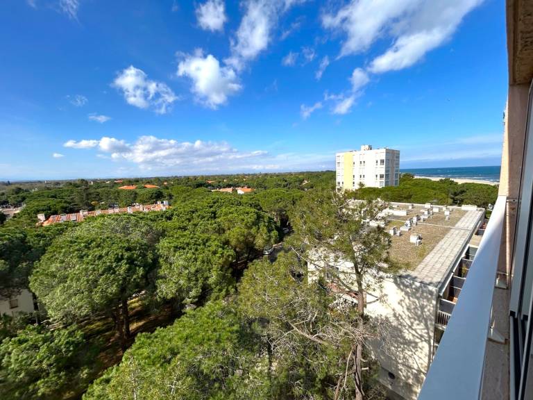 Beautiful well-equipped apartment near beach, panoramic view — photo 2
