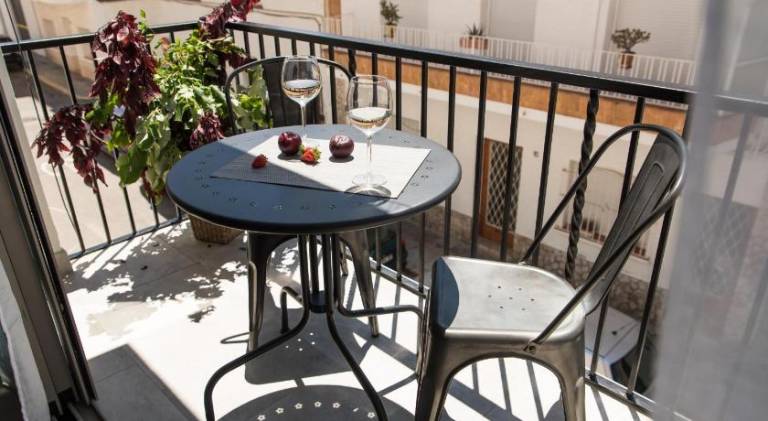 Fully equipped holiday apartment with patio | Next to the beach | Good for workation | Dogs allowed — photo 5