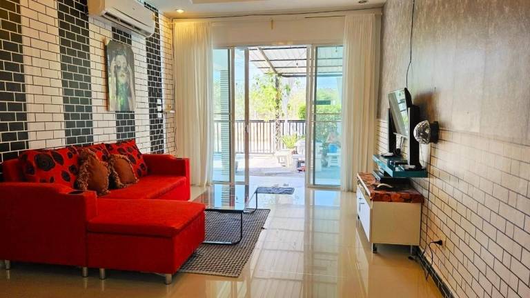 Charming vacation home with grill & private pool | Perfect for remote work | Pet-friendly — photo 4