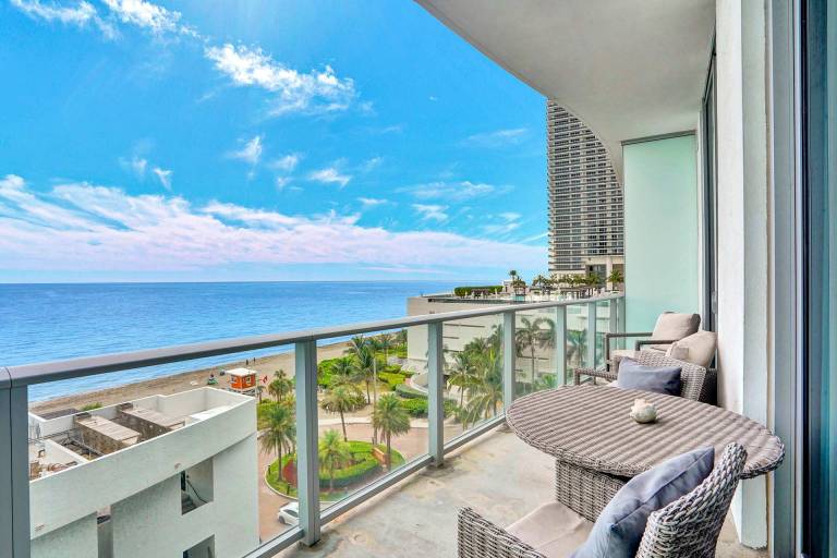 Lägenhet  North Miami Beach