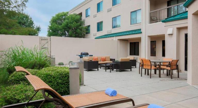 Courtyard by Marriott Topeka — photo 5