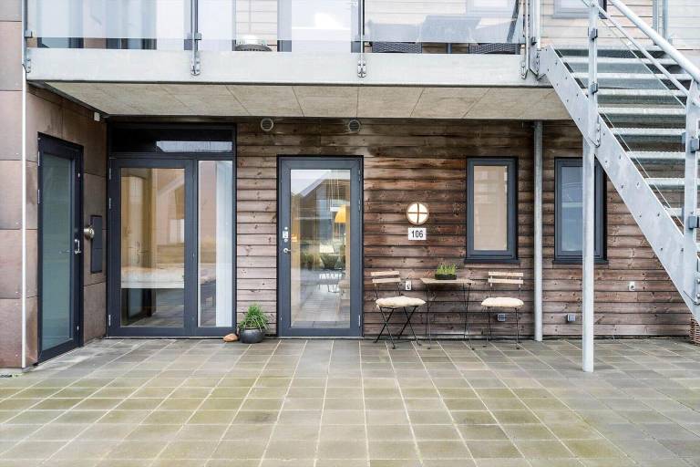 Fully equipped rental apartment with BBQ & patio | Pets allowed — photo 4