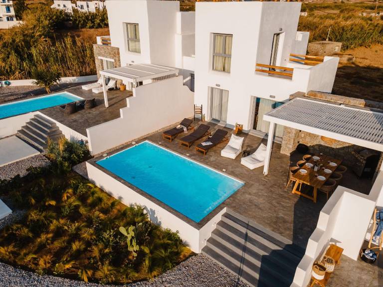 House Plaka