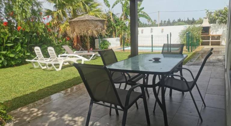 Vacation home with private pool, terrace & yard in Vejer de la Frontera