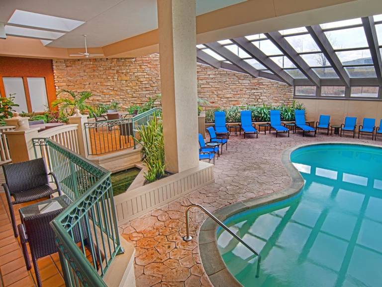 Sheraton Westport Plaza Hotel St. Louis in Maryland Heights, MO