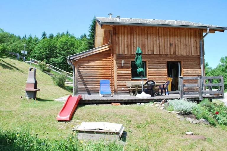 Fully equipped vacation home with hot tub, barbecue & sauna | Close to the ski | Pets are welcome — photo 3