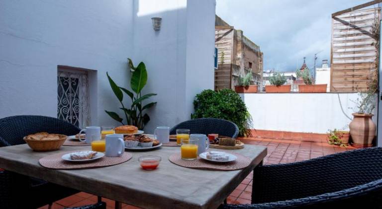 Lovely apartment with patio | Pet-friendly — photo 3