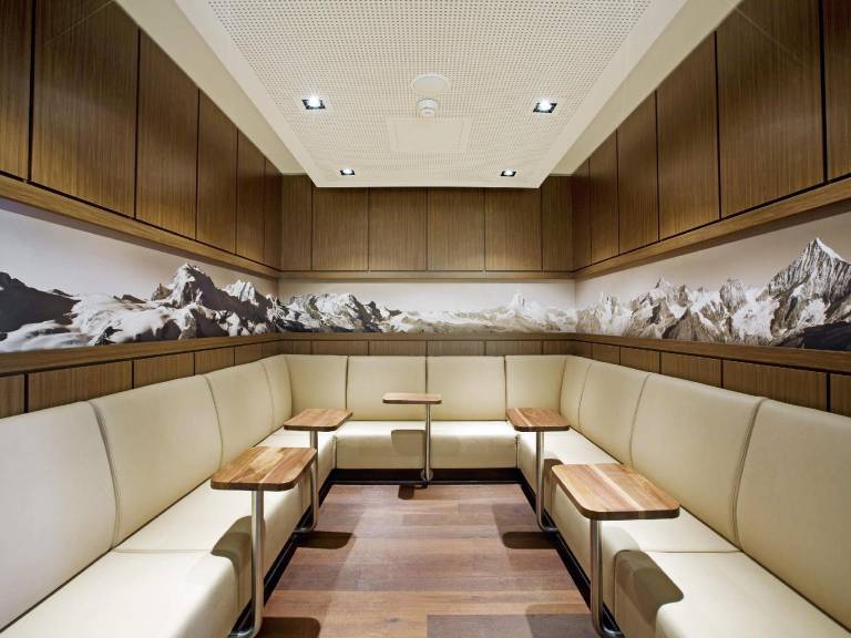Movenpick Zurich Airport Hotel in Ruemlang