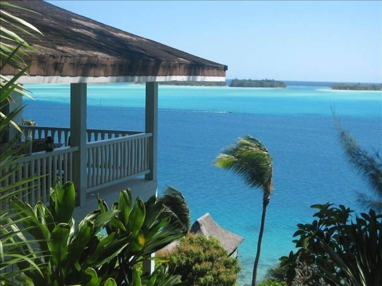 House Bora Bora