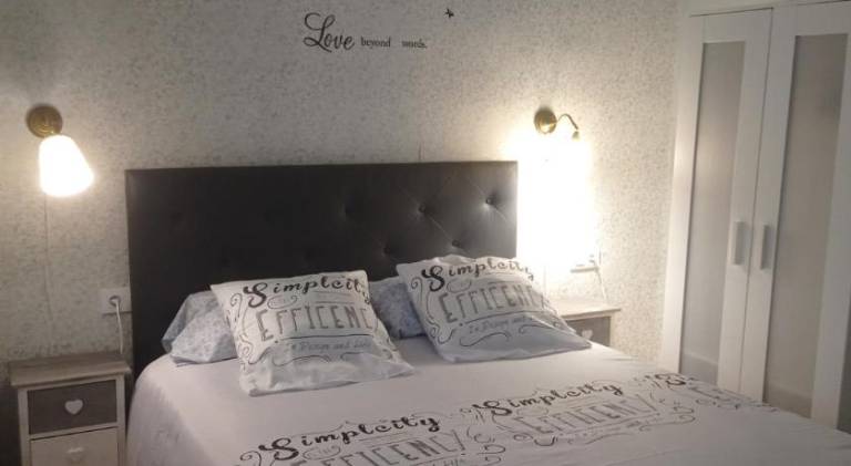 Holiday apartment with patio | Suitable for remote work in Logroño