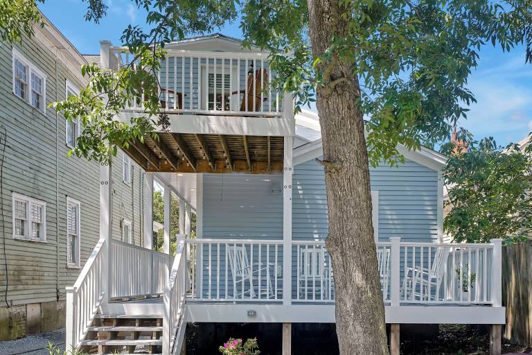 Apartment  Live Oak