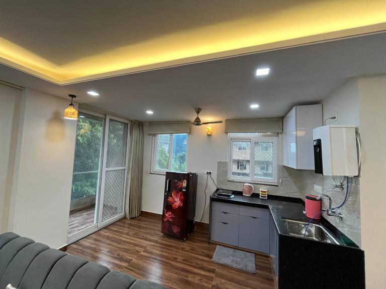 Apartment  MOHRA INDIA (Jewellery & Gemstone)