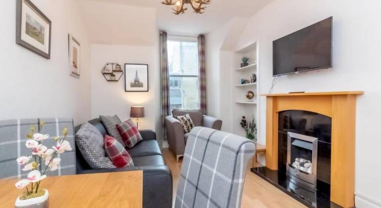 Bright and Cosy Flat at the Heart of the Old Town - Pass the Keys — photo 2
