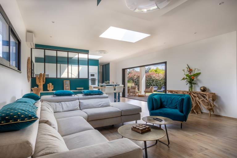 Family-friendly house with hot tub, garden & terrace | Mountain view | Dogs allowed — photo 3