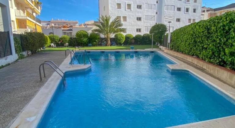 Rental apartment with pool in Sitges