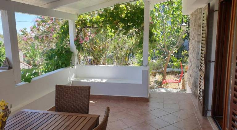 Holiday apartment with 2 rooms for 5 persons — photo 4