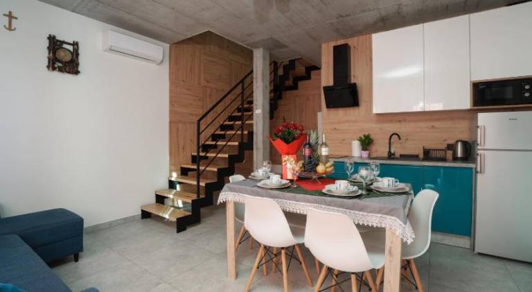 Holiday apartment with barbeque, garden & terrace — photo 3