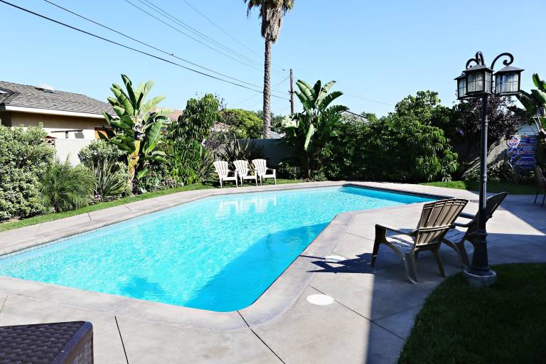 House  Southwest Anaheim
