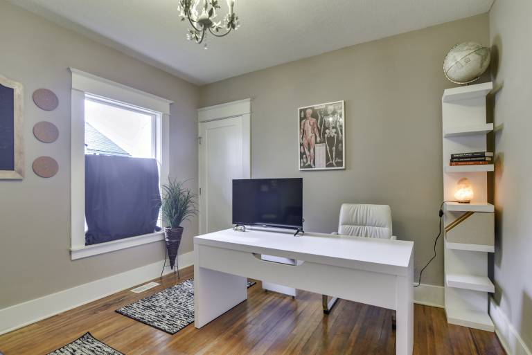 Main Street Retreat! Urban Cottage in Vancouver — photo 4