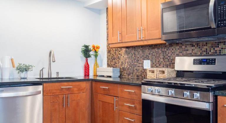 Historic Townhouse - Heart of Little Italy — photo 2