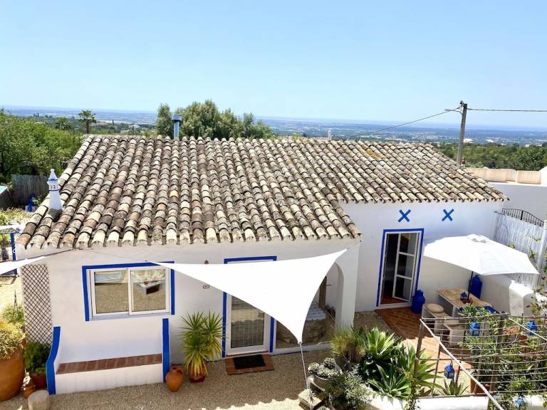 Casa  Santa Bárbara de Nexe