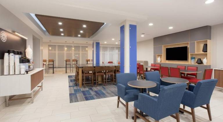 Holiday Inn Express Hotel & Suites Amarillo By IHG — photo 3
