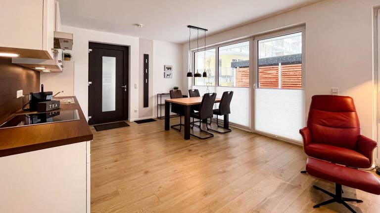 Modern vacation apartment for 4 people in the best city location — photo 3