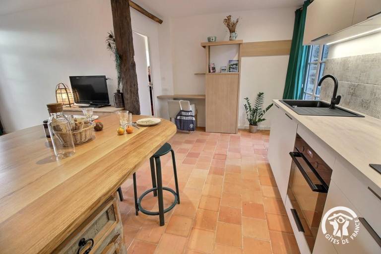 Gite with garden & patio — photo 2