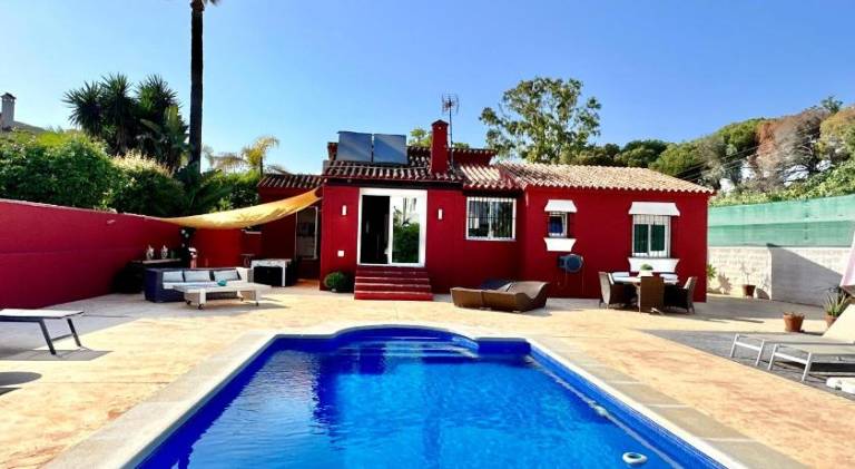House with pool in Marbella