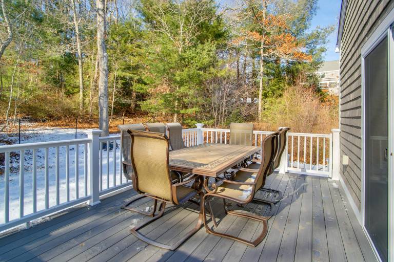 Walk to Sagamore Beach! Curated + Spacious Cottage — photo 3