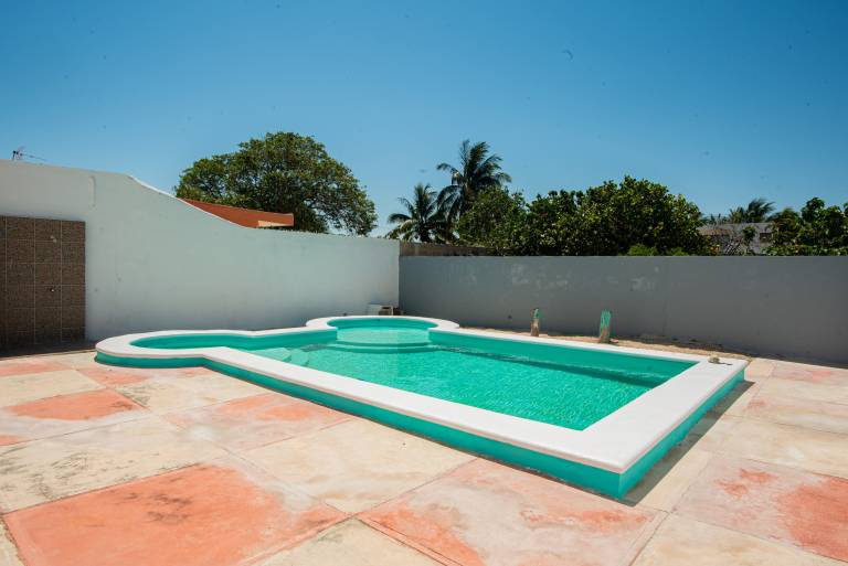Twin villas for large groups 1 block from beach