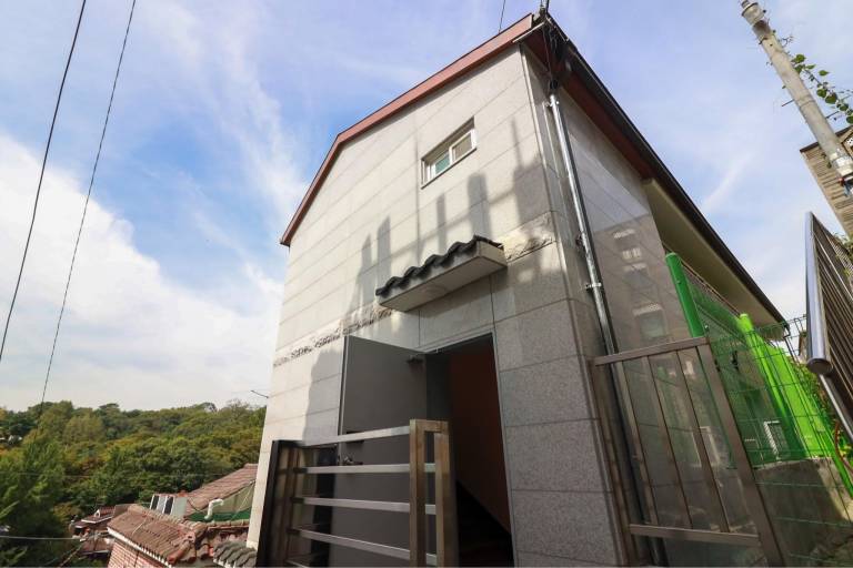 Apartment with hot tub | Close to Bukchon Hanok Village | Perfect for remote work — photo 5